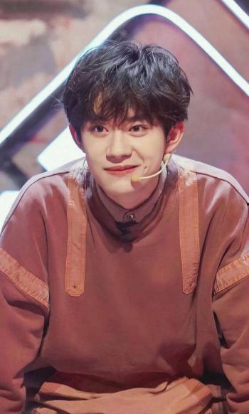 娱乐吃瓜妹易烊千玺小说